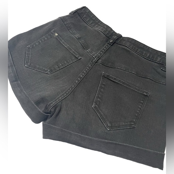 Hot Topic LoveSick Black High Waisted Jean Shorts Juniors Size 1 - Picture 7 of 16